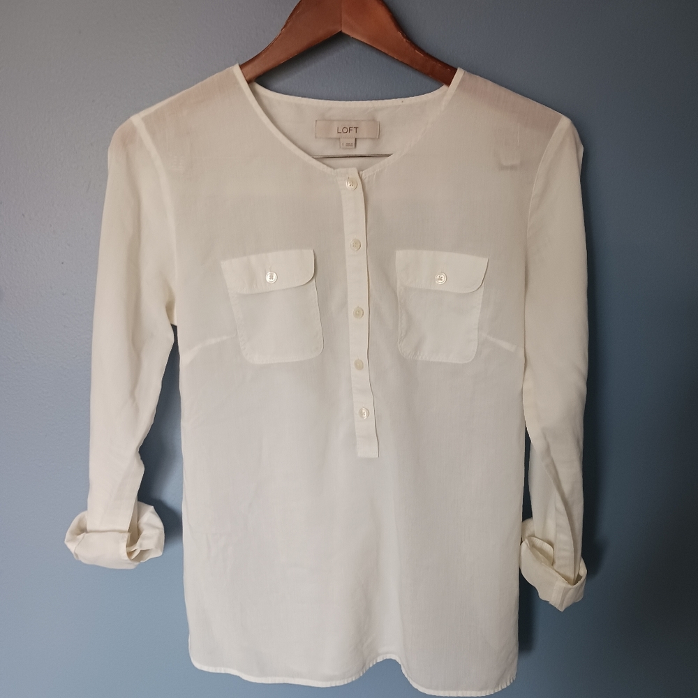 LOFT cream light linen  3/4 sleeve top
